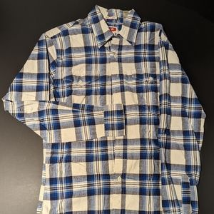 Wrangler Long-Sleeve Plaid Shirt